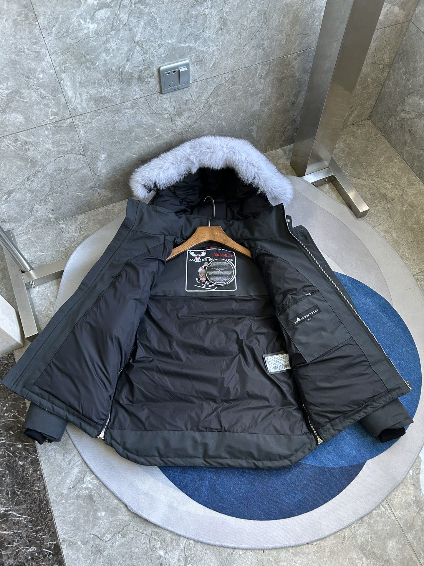 Moose Knuckles Down Jacket Moose Knuckles Down Jacket